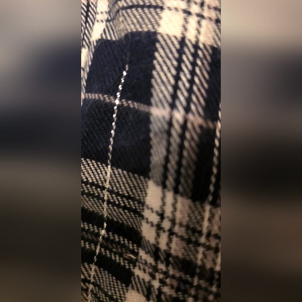 NFL SEATTLE SEAHAWKS PLAID FLANNEL PAJAMA SHORTS - NWOT - SIZE MEDIUM - Picture 5 of 9